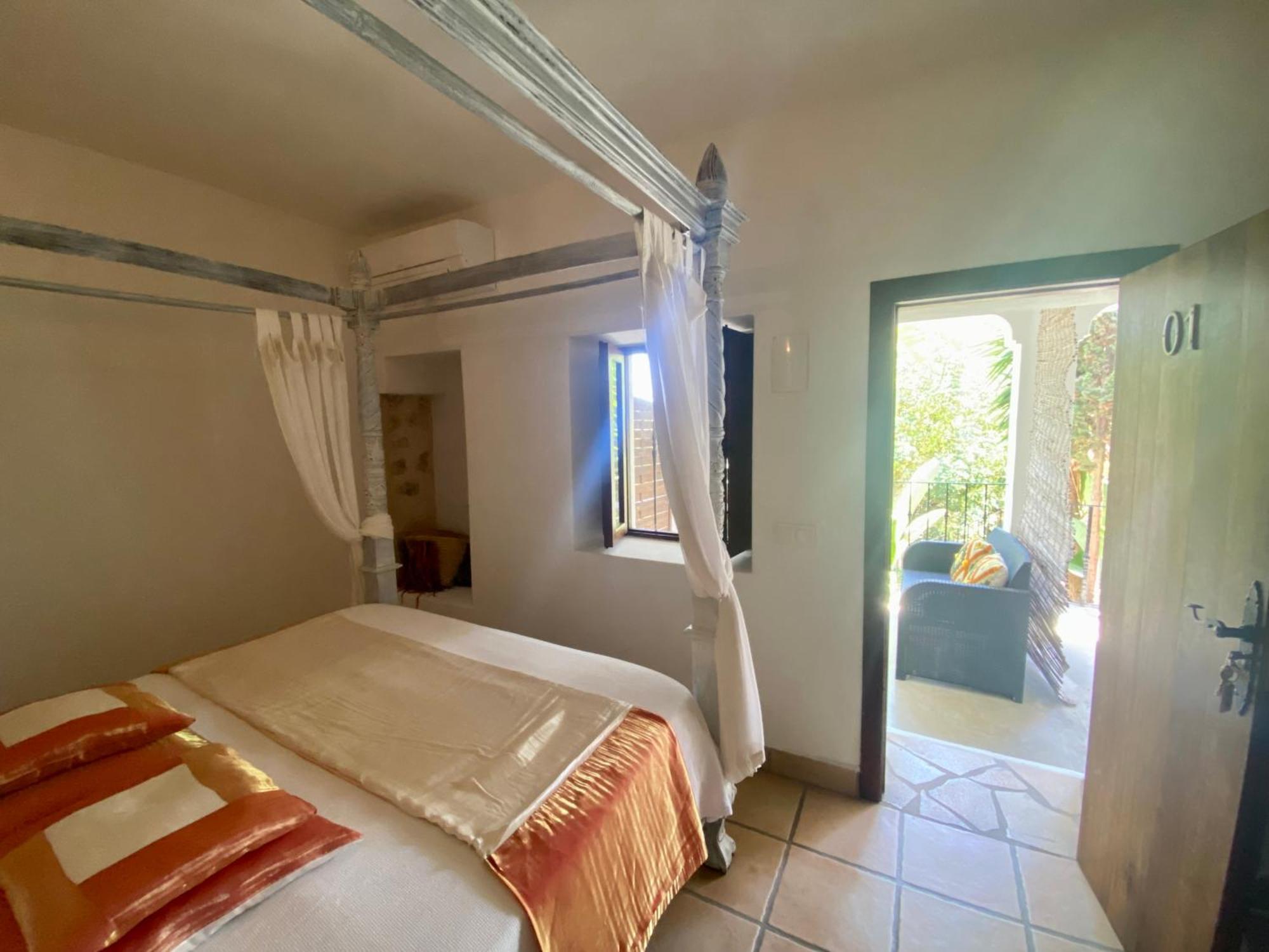 Buenavista Suites Hotel Boutique Санта-Эулалия-дель-Рио Экстерьер фото